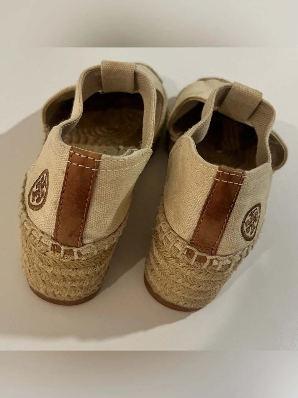 🌊✨ Tory Burch Catalina 3 Beige Canvas Espadrille Wedge Sandals Size 7 - Picture 9 of 10